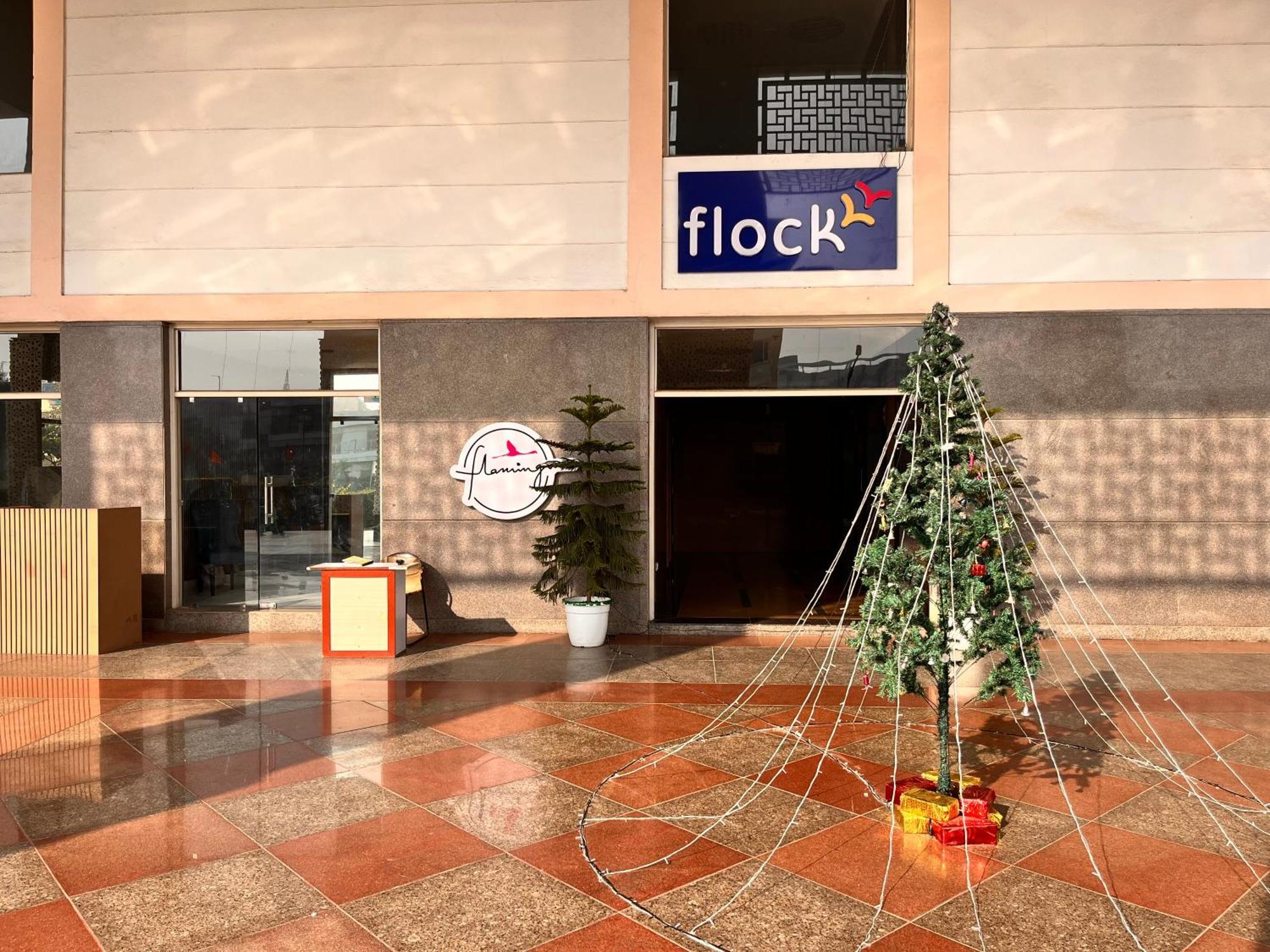 Flamingo Hotel Sector 67 I Studio Rooms I Gurgaon Luaran gambar