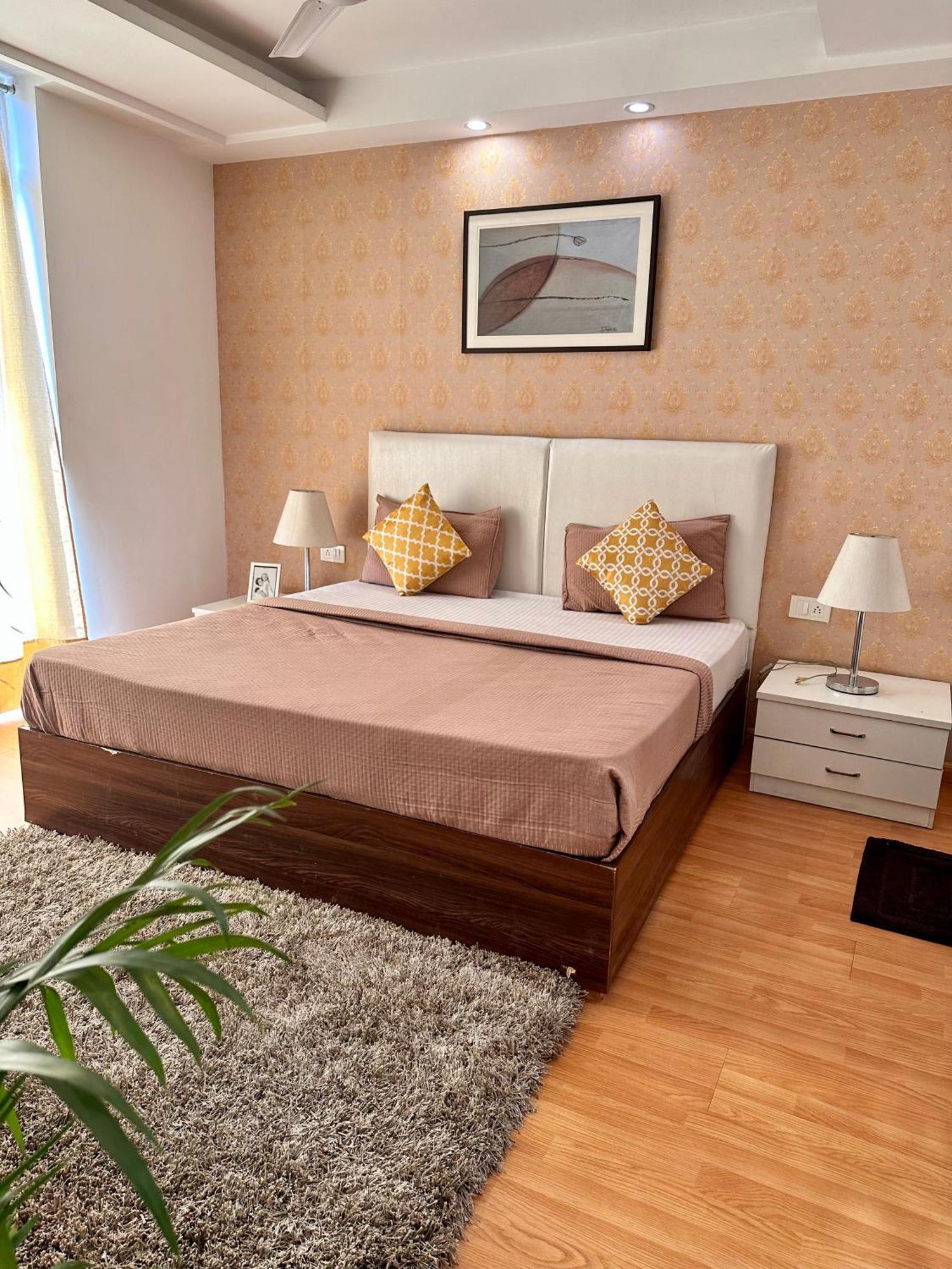 Flamingo Hotel Sector 67 I Studio Rooms I Gurgaon Luaran gambar